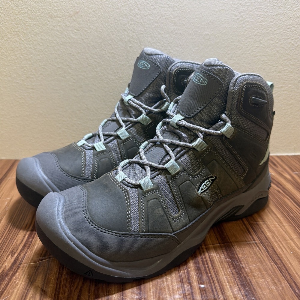 New KEEN Women's 9.5 Circadia Mid Hiking Casual Boots Waterproof Gray Blue